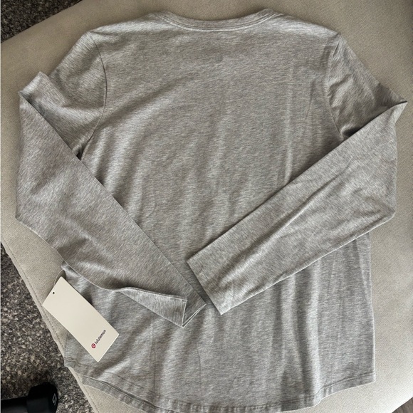 Lululemon Love Tee Heather Gray Long Sleeve. From a Pet Free Smoke Free home - Picture 4 of 5